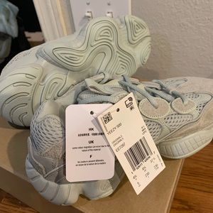 Authentic Yeezy 500 Salt women's 7/ men's 5